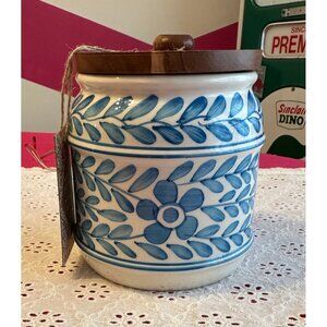 NWT Lovely Decorative Light Blue and White Ceramic Canister w/Wood Top